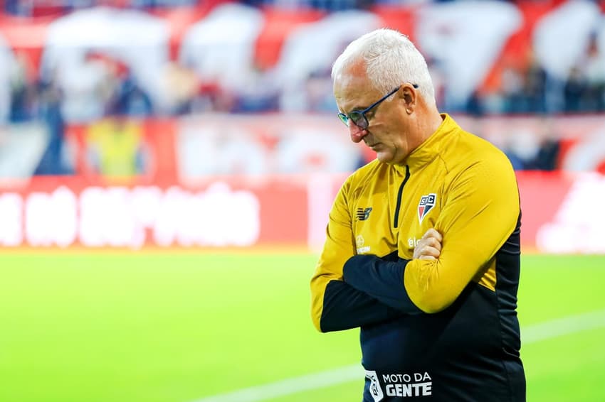 Dorival Júnior em partida entre São Paulo e Athletico-PR pelo Campeonato Brasileiro 2026