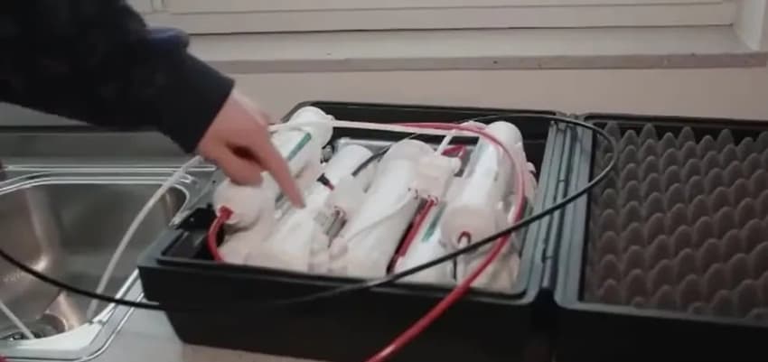 Filtros de água utilizados por Haaland para se manter hidratado