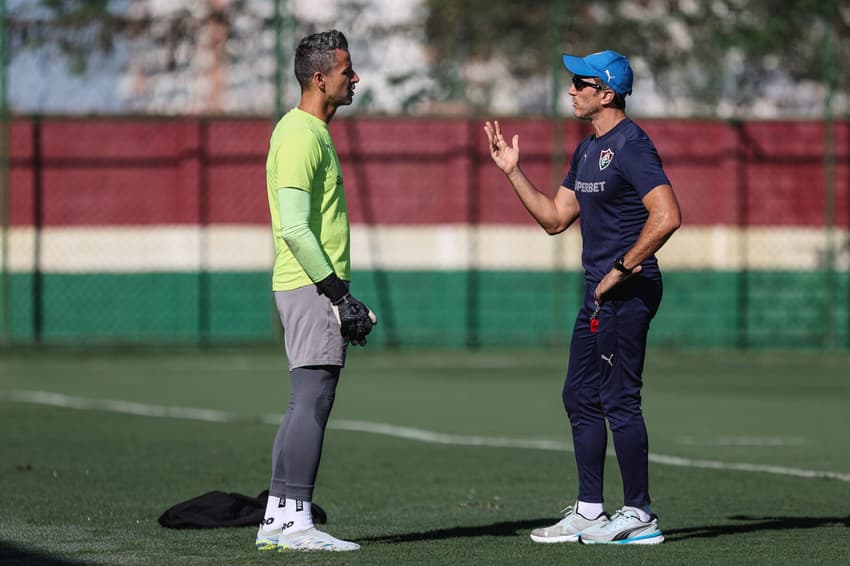 Fábio e Zubeldía em treino do Fluminense no CT Carlos Castilho