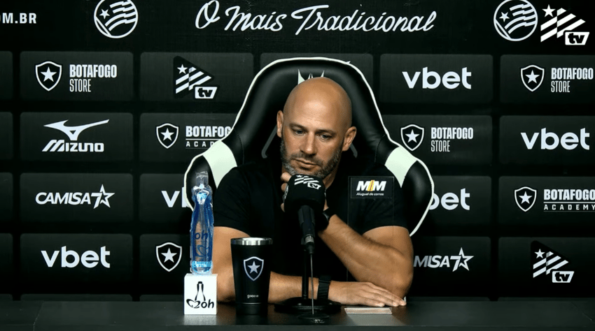 Franclin Carvalho em entrevista após a vitória do Botafogo sobre o Santos no Brasileirão