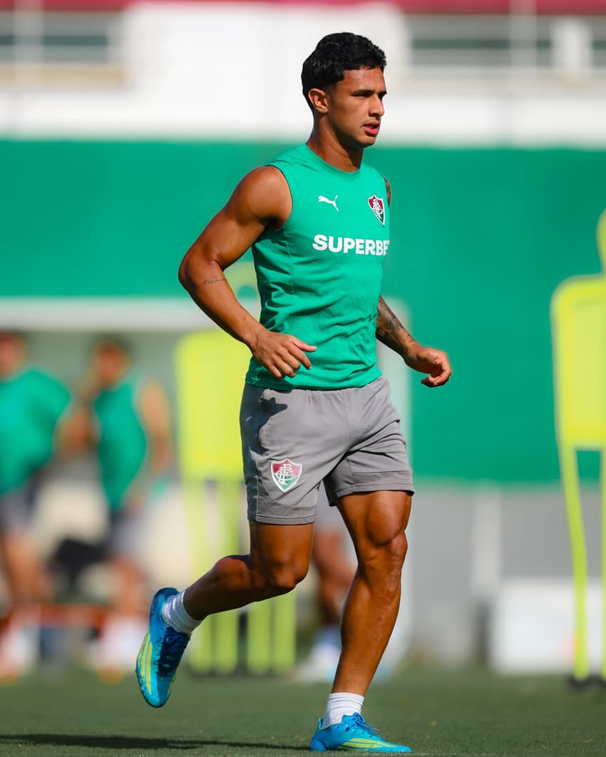 Keven Samuel em treino do Fluminense no CT Carlos Castilho