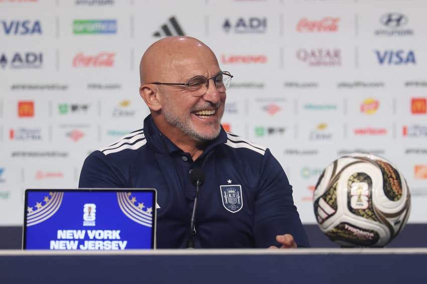 Técnico da Espanha, Luís de la Fuente, antes da final da Copa do Mundo com a Argentina