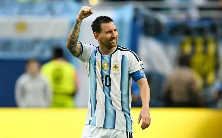 Messi comemora gol no jogo da Argentina contra Cabo Verde pela Copa do Mundo