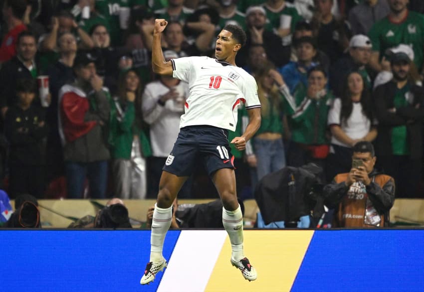Jude Bellingham comemora gol da Inglaterra sobre o México na Copa do Mundo de 2026