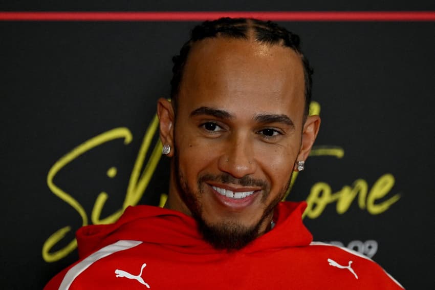 Lewis Hamilton em coletiva do GP da Inglaterra na F1 2026
