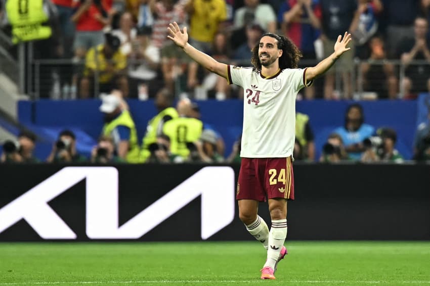 Marc Cucurella em ação pela Espanha na Copa do Mundo de 2026
