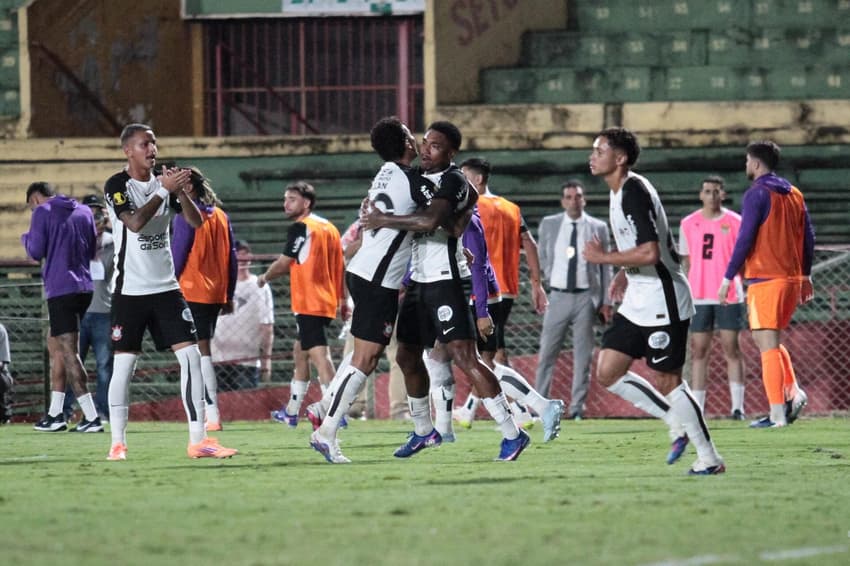 Corinthians eliminou a Portuguesa nas quartas de final do Campeonato Paulista (Foto: Peter Leone/OfotogrÃ¡fico/Gazeta Press)