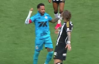 Briga entre Neymar e Lyanco durante Santos x Atlético-MG (Foto: Reprodução)