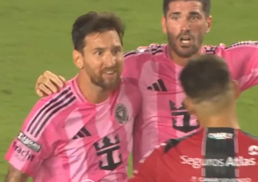 Atitude de Lionel Messi viralizou nas redes sociais (Foto: Reprodução)