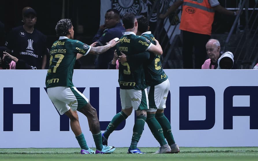 Anibal-Moreno-Palmeiras-Liverpool-Libertadores-scaled-aspect-ratio-512-320