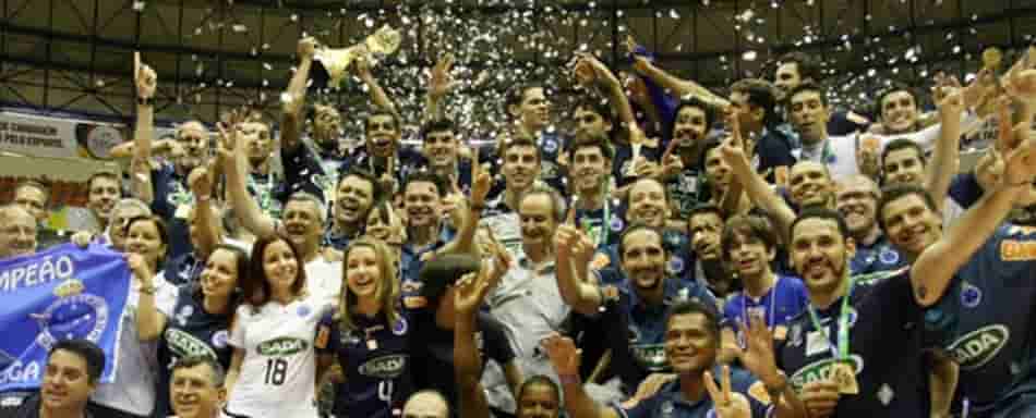 Elenco Sada Cruzeiro campeão da Superliga 2011-12 (Foto: CBV)