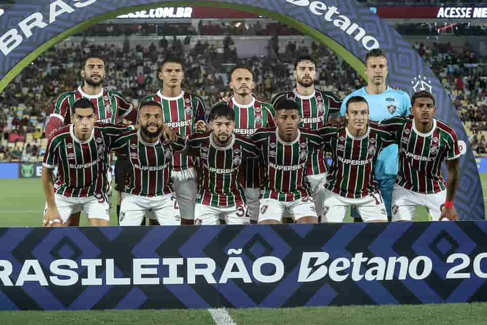 Time titular do Fluminense contra o Ceará, no Brasileirão (Foto: Lucas Merçon/FFC)