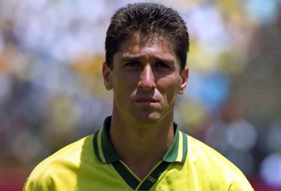 Jorginho com a camisa da Seleção Brasileira