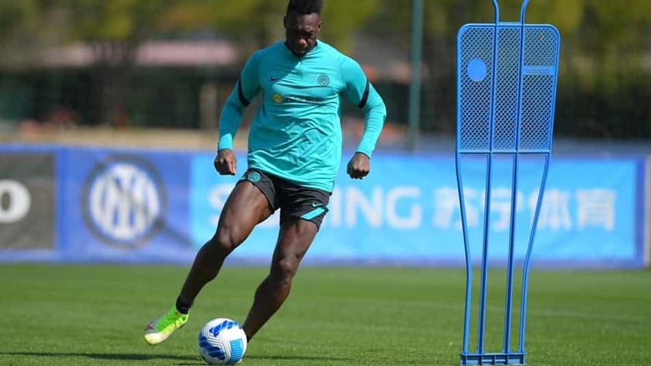 Felipe Caicedo em ação pela Inter de Milão (Foto: Reprodução/X)