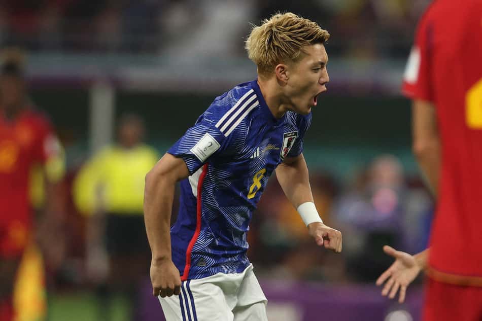 Ritsu Doan comemora gol do Japão sobre a Espanha na Copa do Mundo de 2022