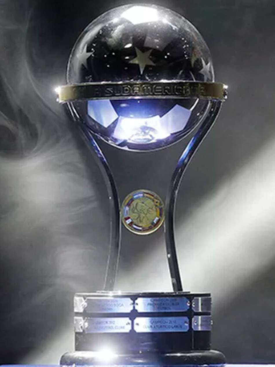 cropped-taca-da-Copa-Sul-Americana.jpg