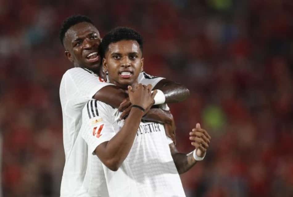 Rodrygo e Vini Jr pelo Real Madrid