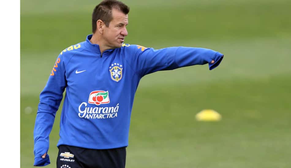Dunga afirma que Argentina é um jogo à parte: 'Uma guerra'