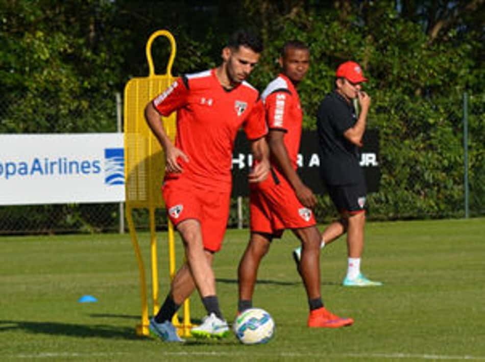 Sem Luiz Eduardo, Doriva relaciona 21 jogadores do São Paulo para encarar o Sport