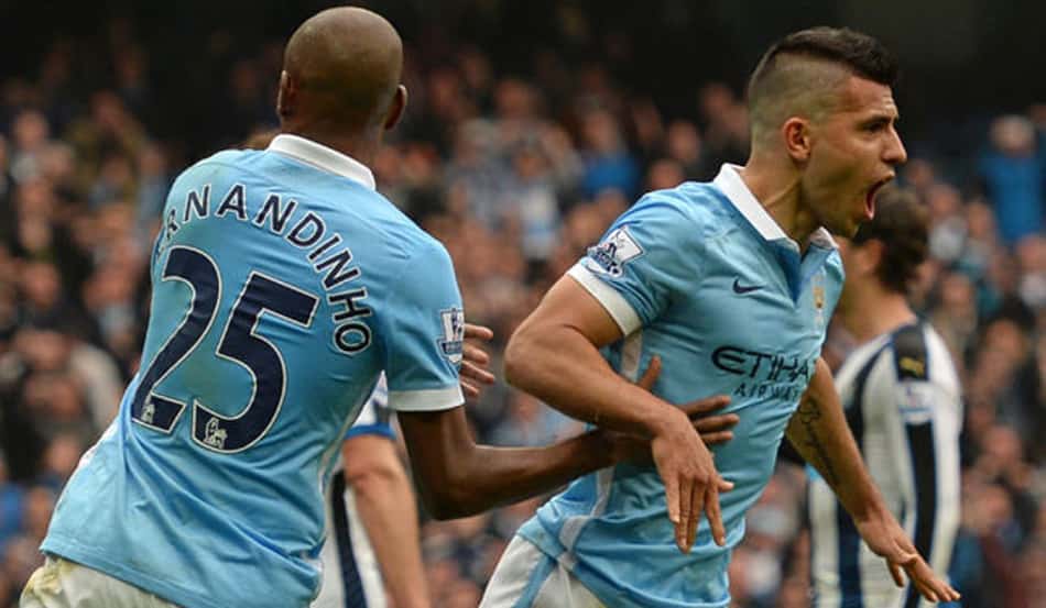 Agüero vinha de uma atuação de gala ao marcar cinco gols no Newcastle (Foto: Oli Scarff / AFP)