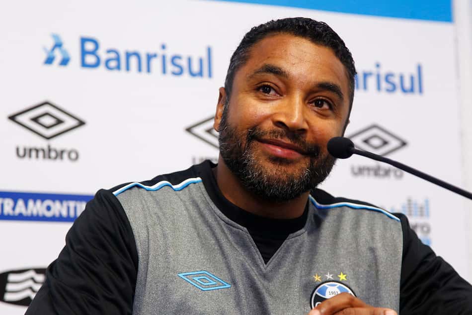 Roger vê Grêmio à frente de rivais pela manutenção da base de 2015