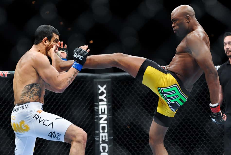 Anderson Silva e Vitor Belfort (FOTO: Getty Images)