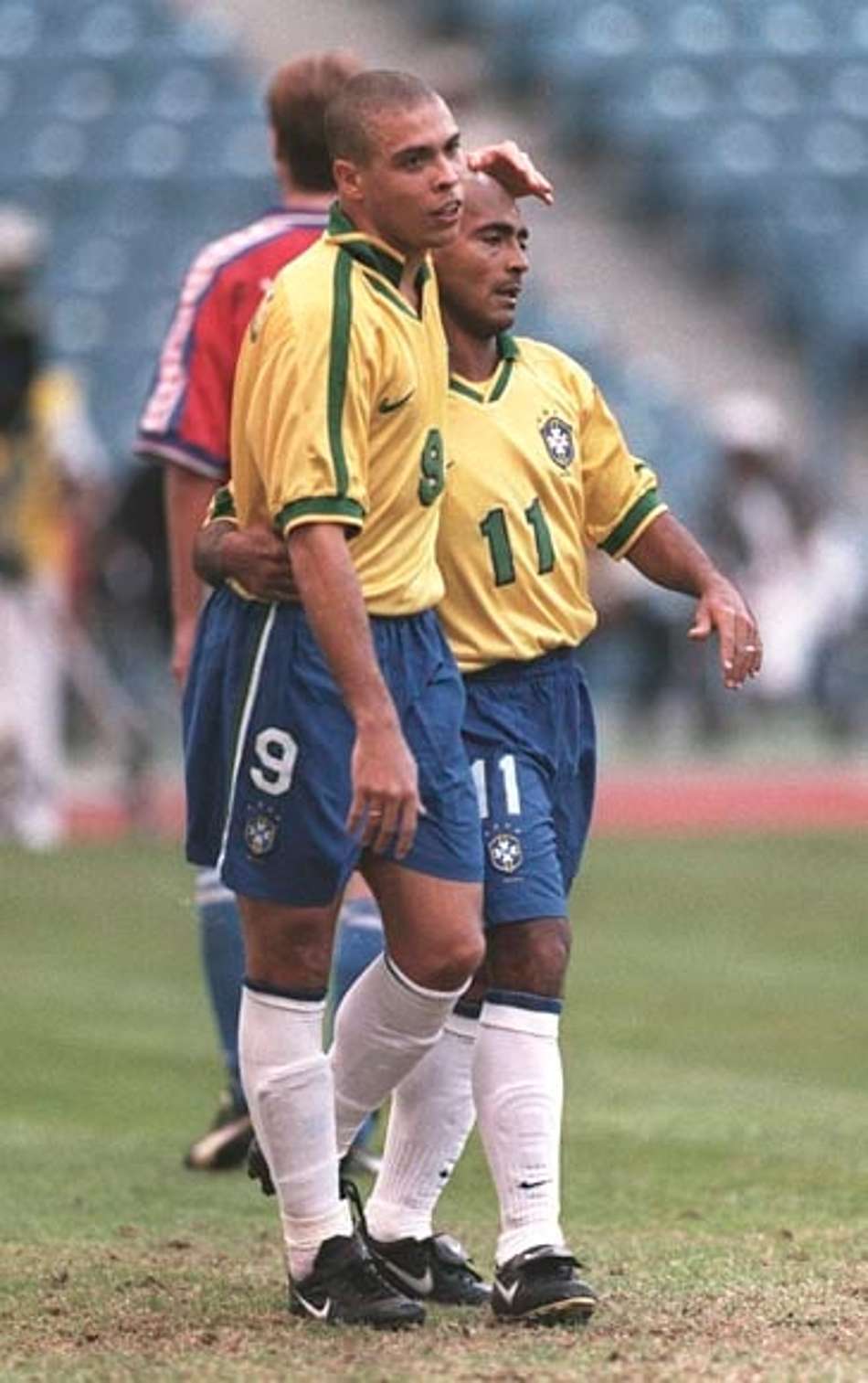 Ronaldo Fenômeno revela histórias com Romário e festas no Real Madrid