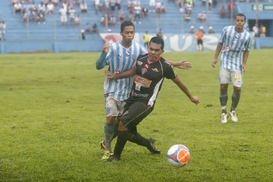 Gaivão fez jogo duro com o Paysandu na Curuzu (Foto: Marcelo Seabra/O Liberal)