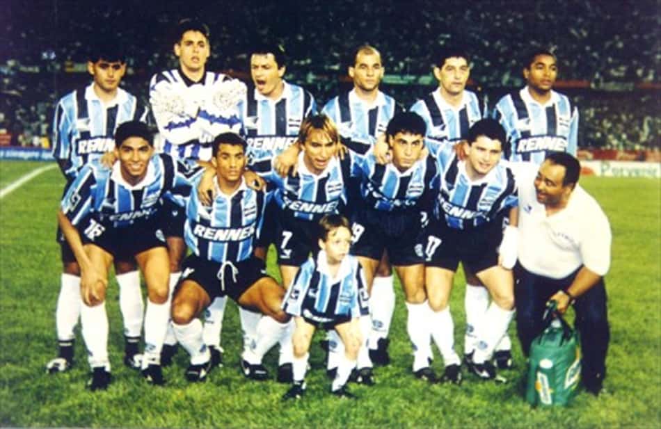 Time do Grêmio vencedor da Libertadores de 95 (Foto: Divulgação)