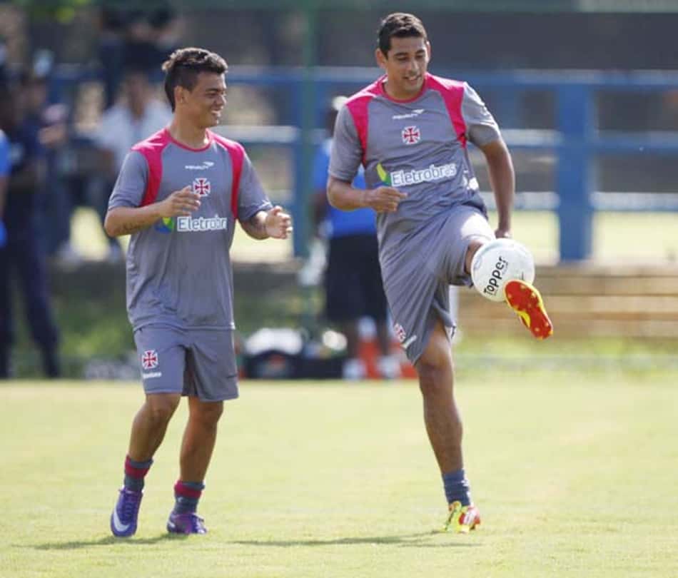 Trezeguet marca na estreia pelo River Plate