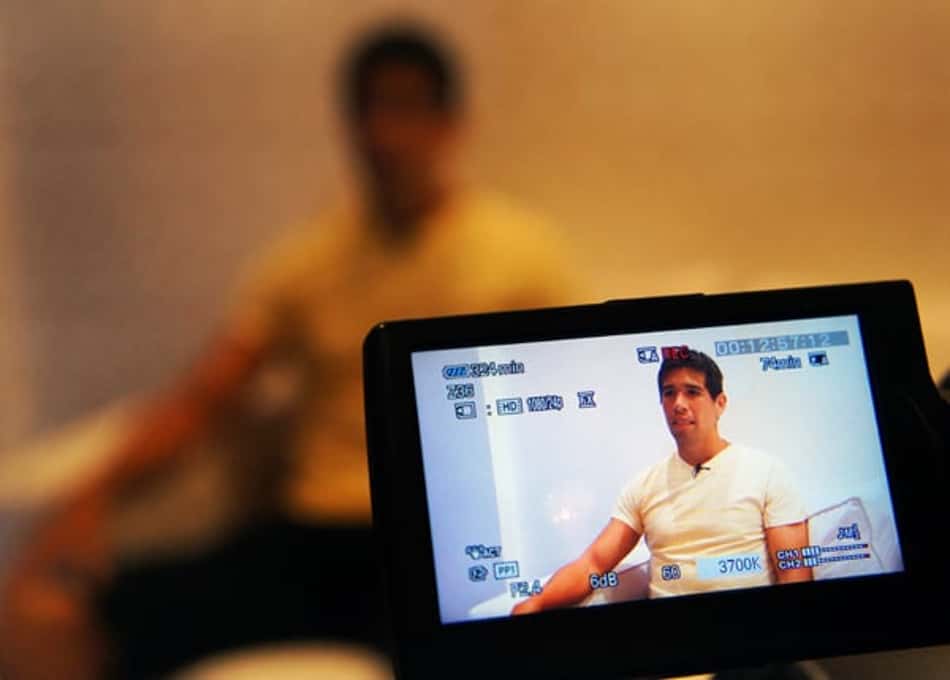 Bastidores da entrevista com o volante Cáceres do Flamengo (Foto: Natan Messias)