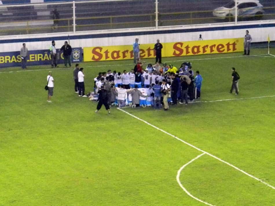 Capitão do Flu, Fred traduz sentimento do grupo: 'Clima é de decisão'