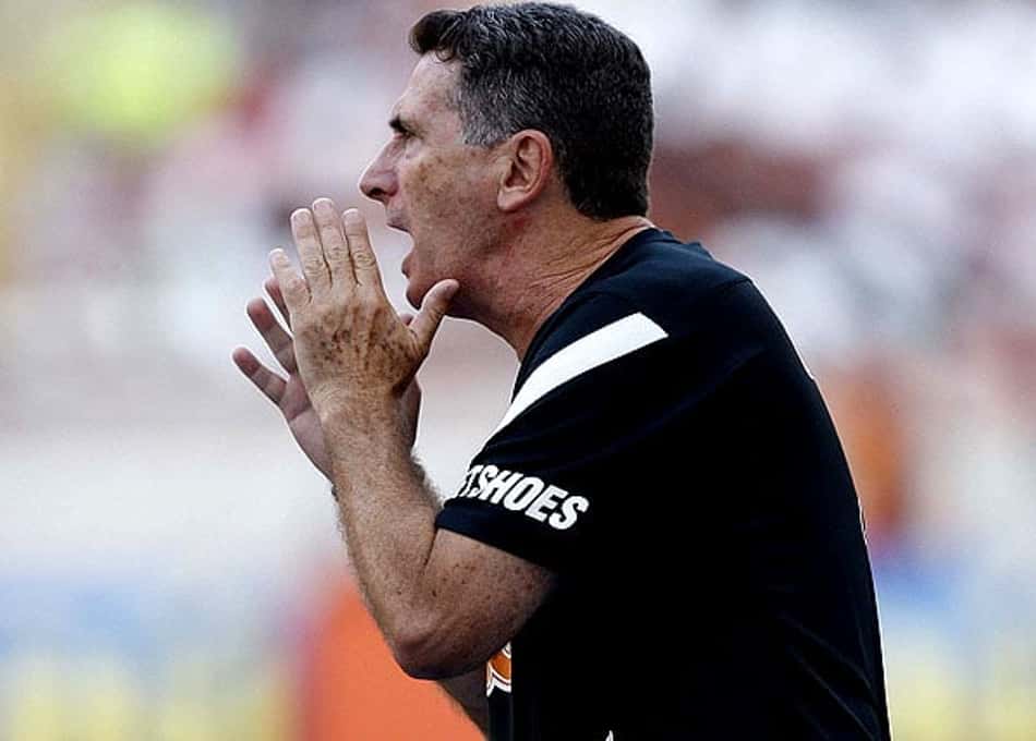 Fabrício sente mais vez em retorno e joga poucos minutos pelo São Paulo