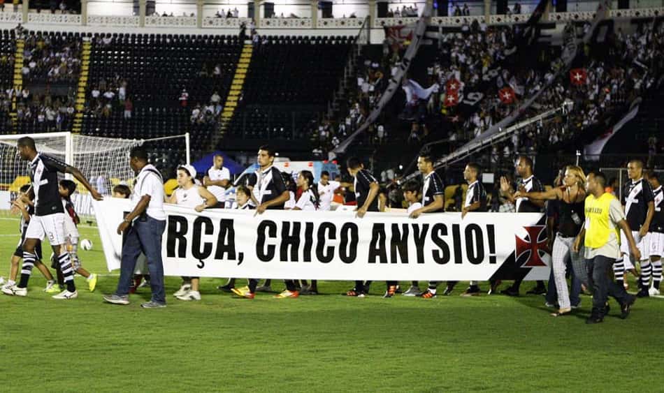 Santos acerta empréstimo de Juan até o fim do ano