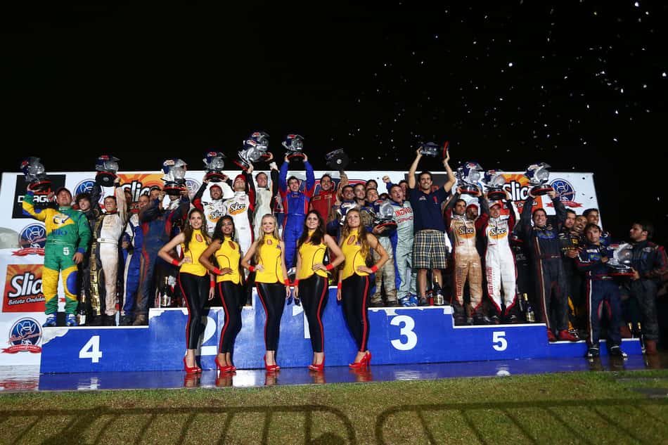 Pódio marcou o fim das 500 Milhas de Kart de 2012 (Crédito: Bruno Terena/RF1)