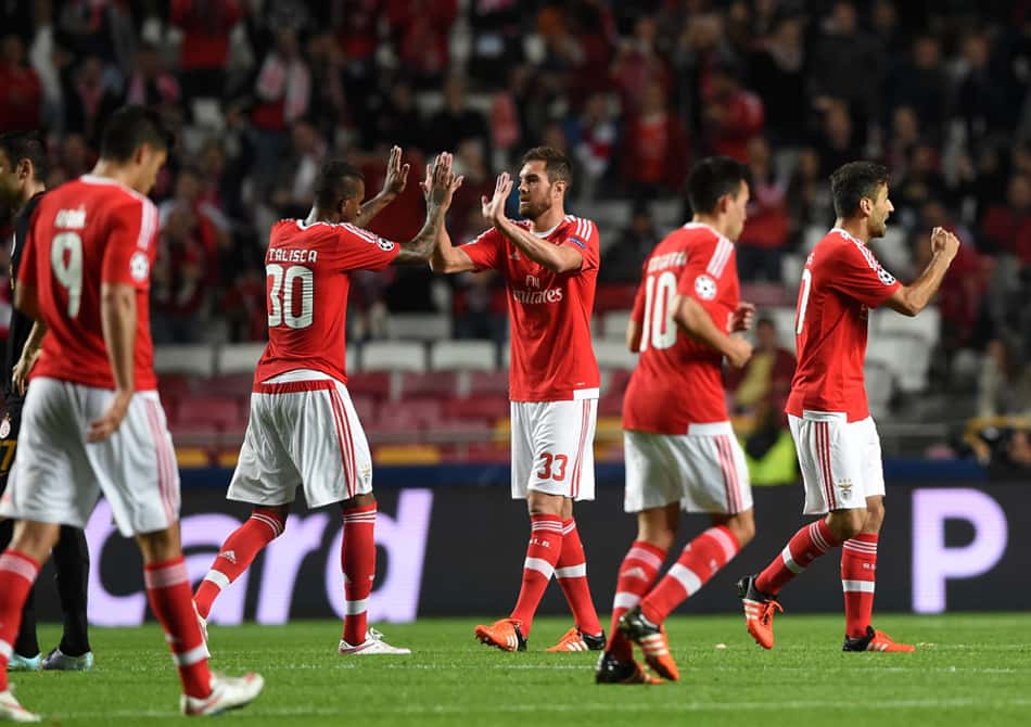 Brasileiros marcam e Benfica assume a liderança do Grupo C