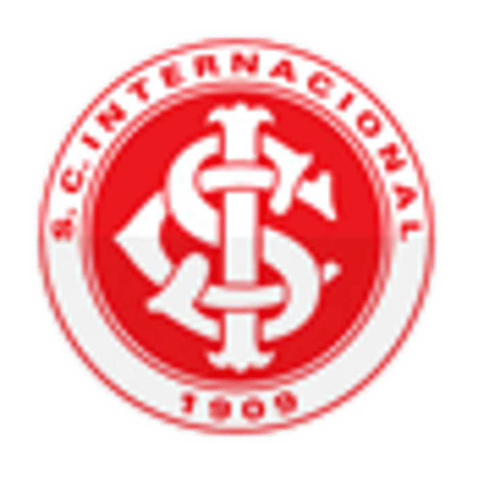 Vitinho marca no fim, Internacional vence a Ponte Preta e cola no G4