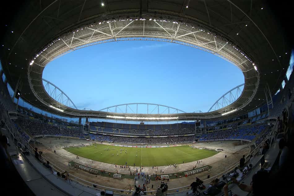 Estádio Nilton Santos já pode receber 34 mil pessoas (Vitor Silva/ Sspress)