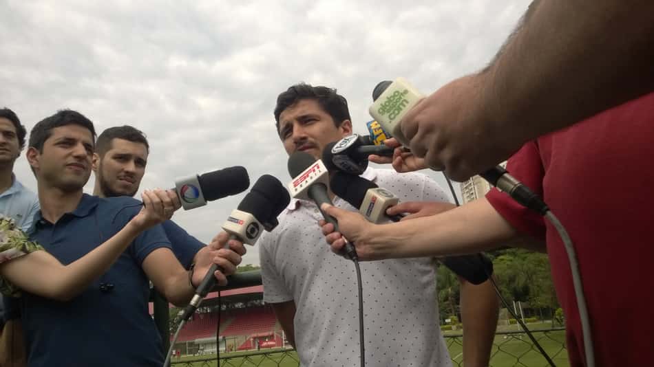 Boi Bandido visita o São Paulo, fala de Cuca e diz: 'É só chamar que volto'
