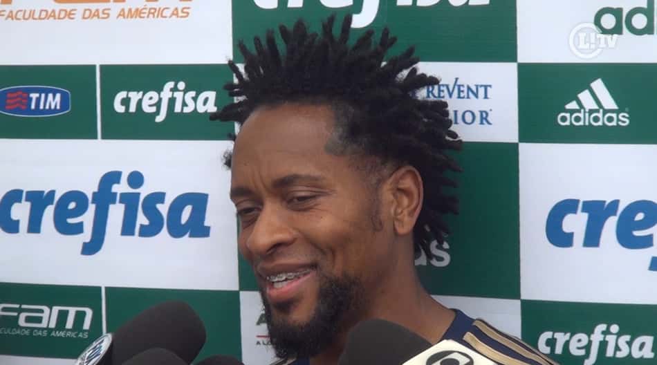 VÍDEO: Zé Roberto sobre a temporada 2015: 'Temos que dar um glória a Deus'