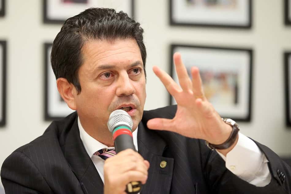 Deputado vai à Procuradoria da República nesta sexta para anular 'manobra' da CBF