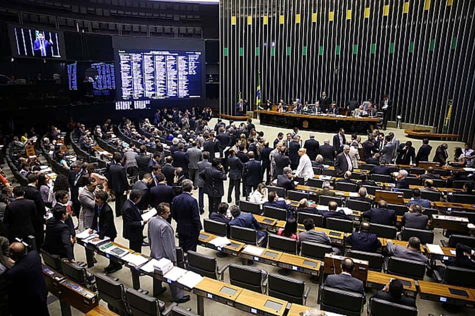 Brasília articula mudanças no Profut