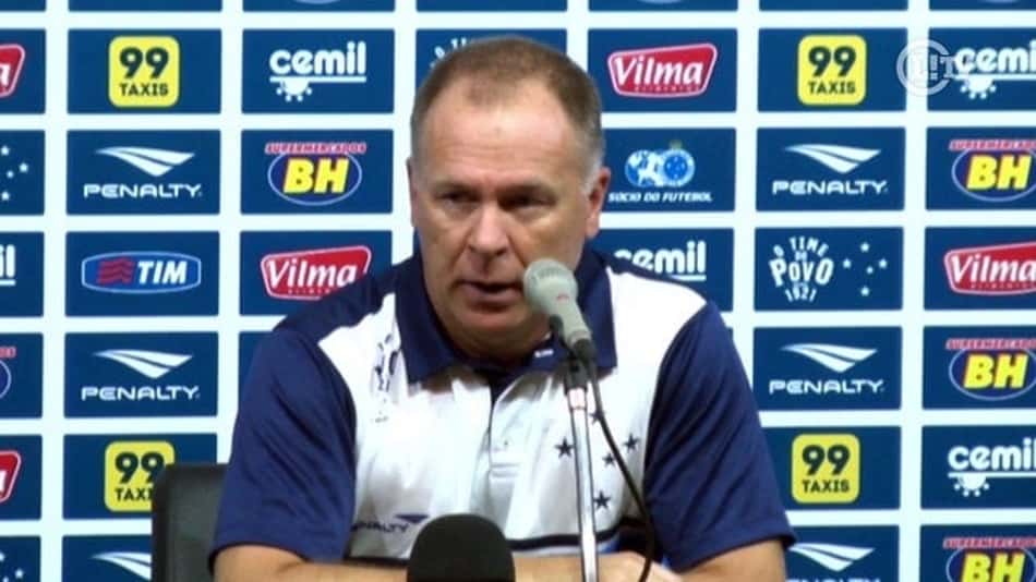 Mano Menezes aceita proposta chinesa e deixa comando do Cruzeiro