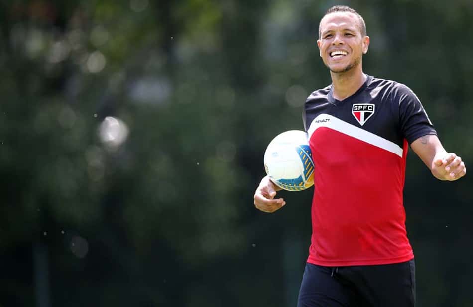 Entre o céu e o inferno, Luis Fabiano encerra trajetória no São Paulo