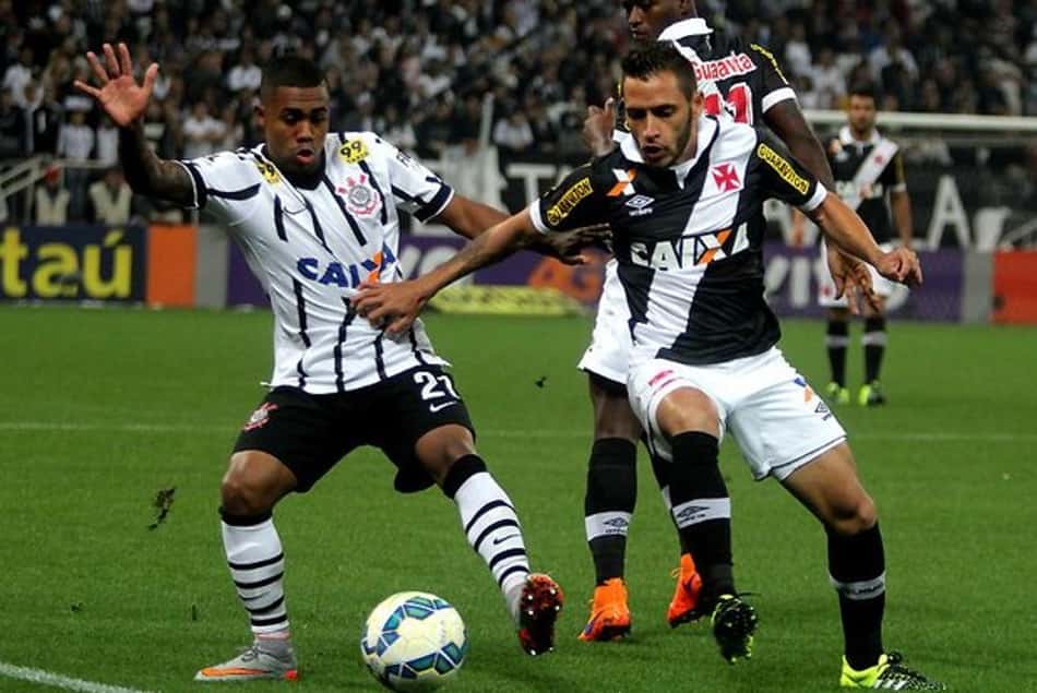 Posição, gols, saldo… Polarização marca BR-15 de Vasco e Corinthians