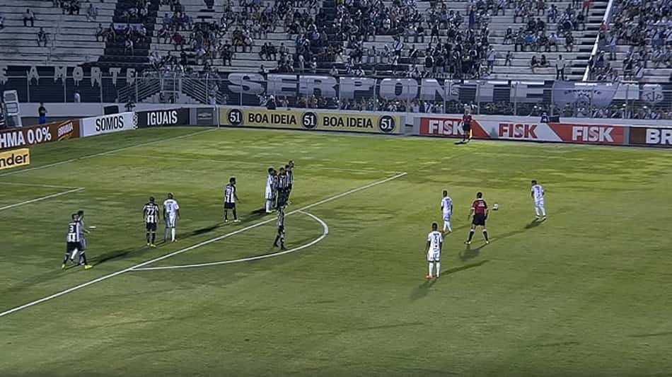 Arbitragem erra, Ponte vê Liberta longe e Figueira agradece