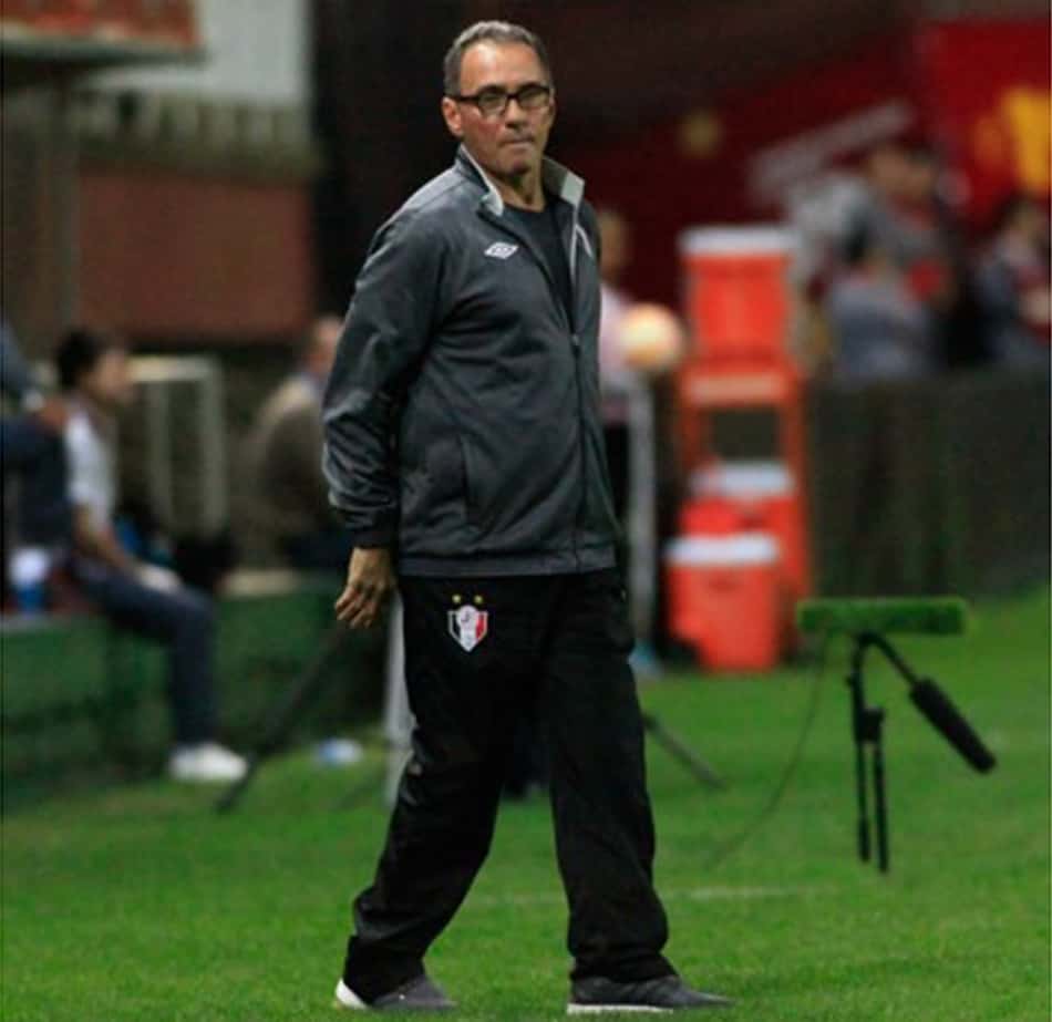 De casa nova: PC Gusmão acerta com clube do Campeonato Português
