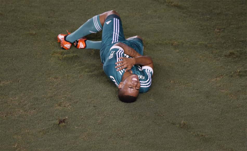 Gabriel Jesus tem luxação, mas Verdão espera tê-lo na decisão