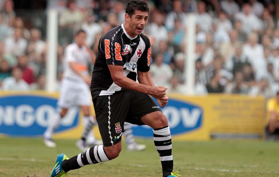 Alvo do Fluminense, Diego Souza já defendeu rivais cariocas