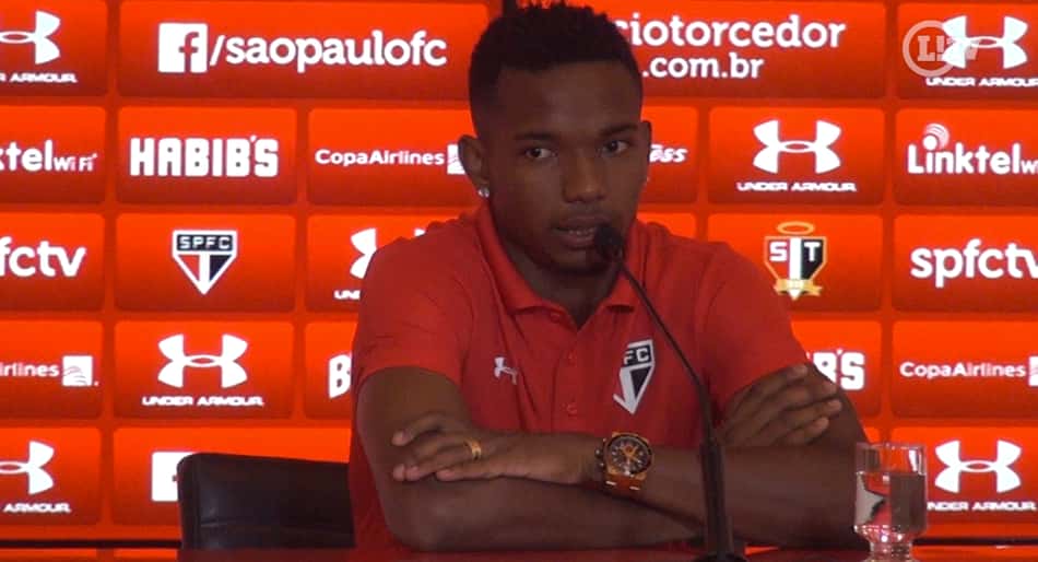 VÍDEO: Volante lamenta chance de rebaixar ex-clube: 'Não queria que o Goiás fosse rebaixado'